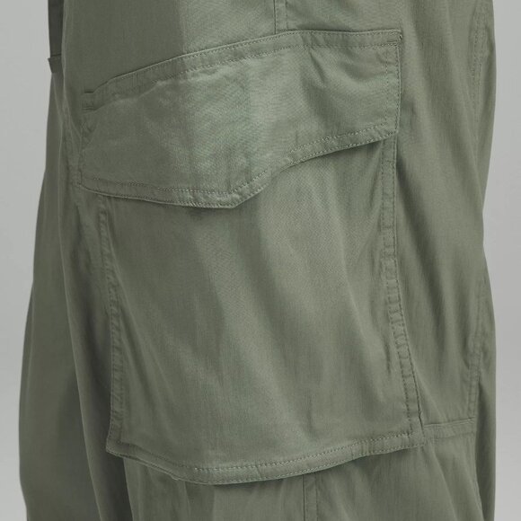lululemon Grey Eucalyptus Lightweight Adjustable Mid-Rise Cargo Pant size XS - Picture 5 of 16